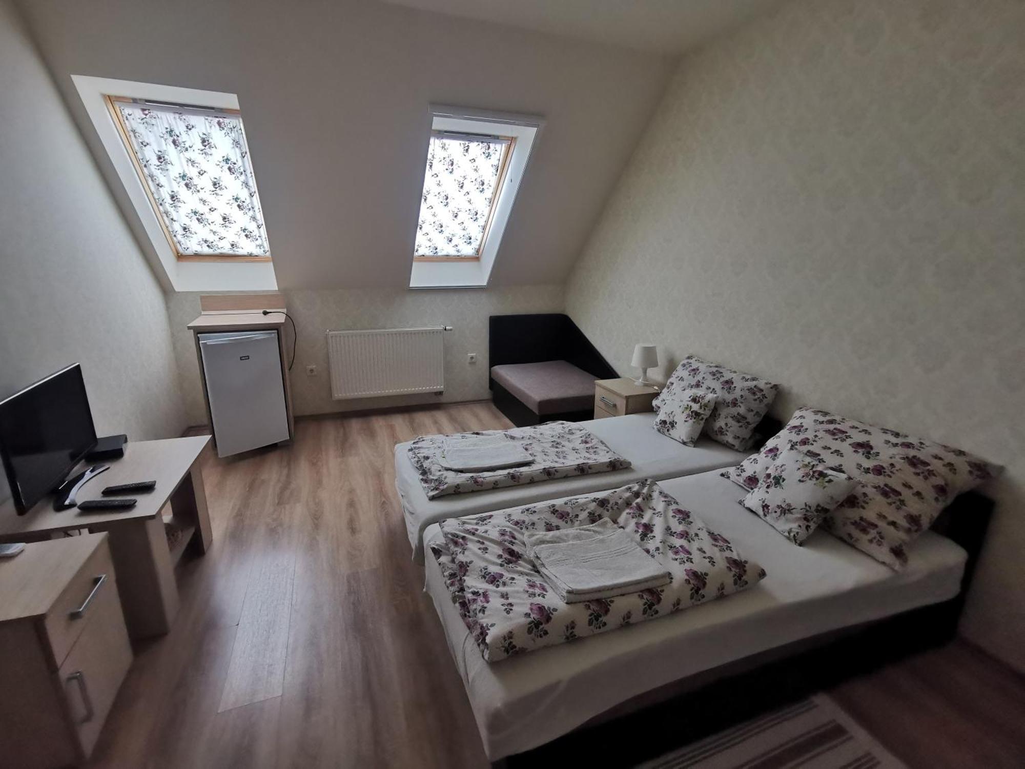 Village Garden Family Guest House Tiszakanyar Luaran gambar