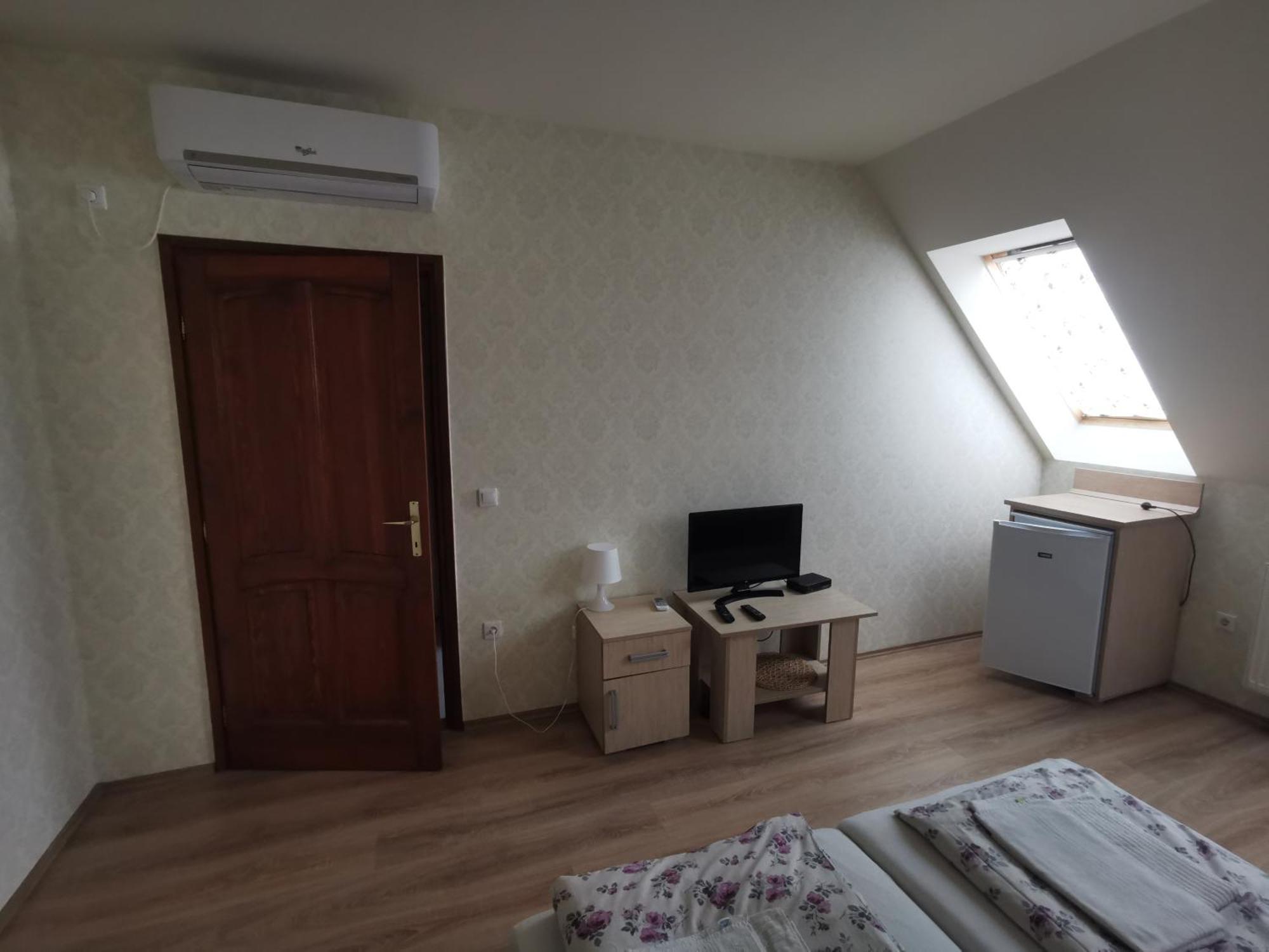 Village Garden Family Guest House Tiszakanyar Luaran gambar